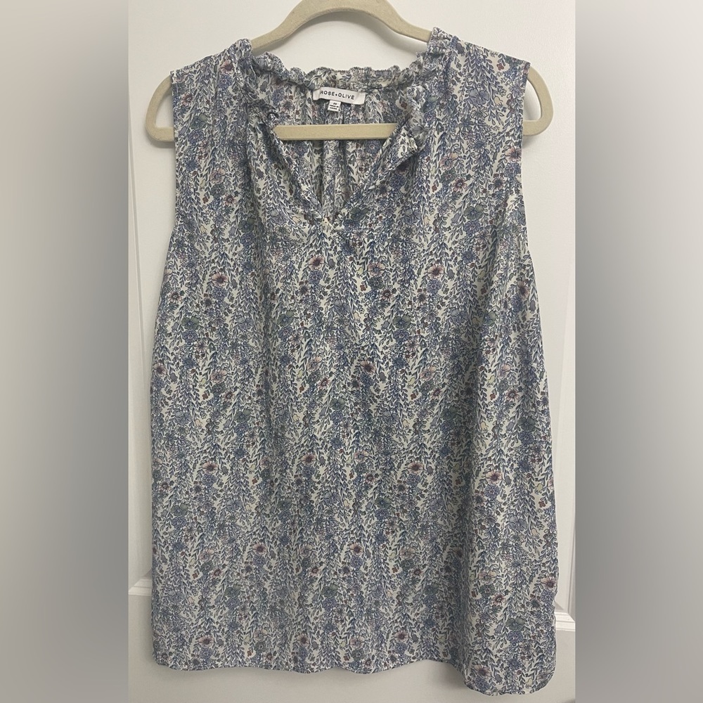 Rose & Olive sleeveless blouse